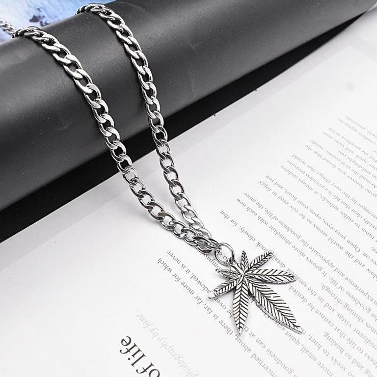 Fashion Punk Trending Hip Hop Hemp Leaf Handmade Crystal Cuban Iced Out Bling Sparkle American Diamond Pendant Cubic Zirconia Necklace with Chain Gift Jewelry for Men and Women