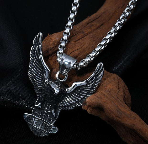 Fashion Punk Trending Hip Hop Flying Eagle Handmade Crystal Cuban Iced Out Bling Sparkle American Diamond Pendant Cubic Zirconia Necklace with Chain Gift Jewelry for Men and Women
