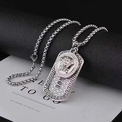 Fashion Punk Trending Hip Hop Vebsace Dog Tag Handmade Crystal Cuban Iced Out Bling Sparkle American Diamond Pendant Cubic Zirconia Necklace with Chain Gift Jewelry for Men and Women