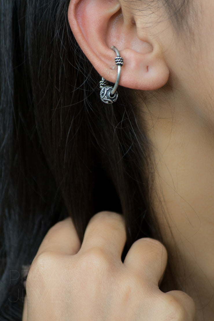 Antrang 925 Silver Ear Clip Earrings With Oxidised Polish