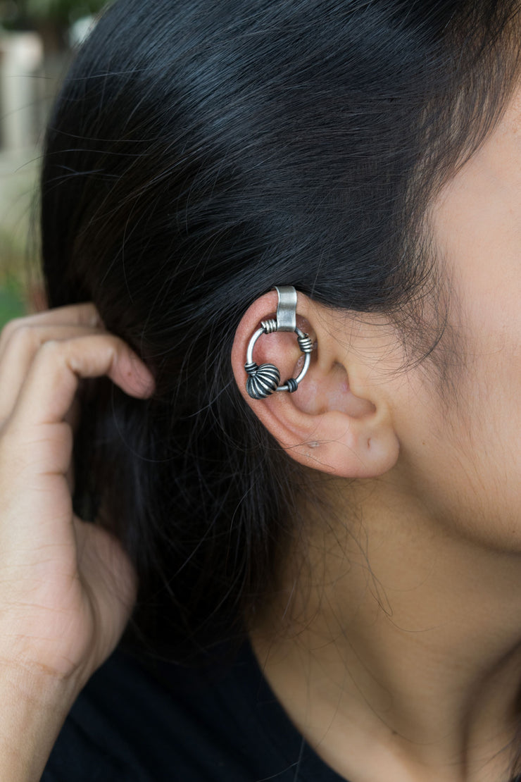 Suramya 925 Silver Ear Clip Earrings With Oxidised Polish.