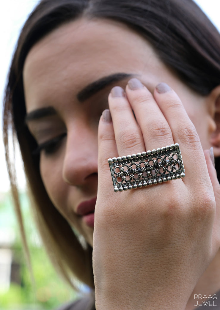 Ayatya Silver Designer Ring With Oxidized Polish 0011